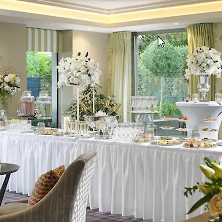 Hotel Actons 4*